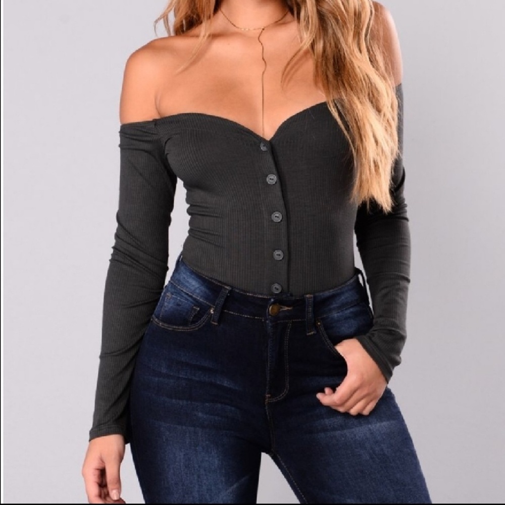 Fashion Nova bodysuit grey s
